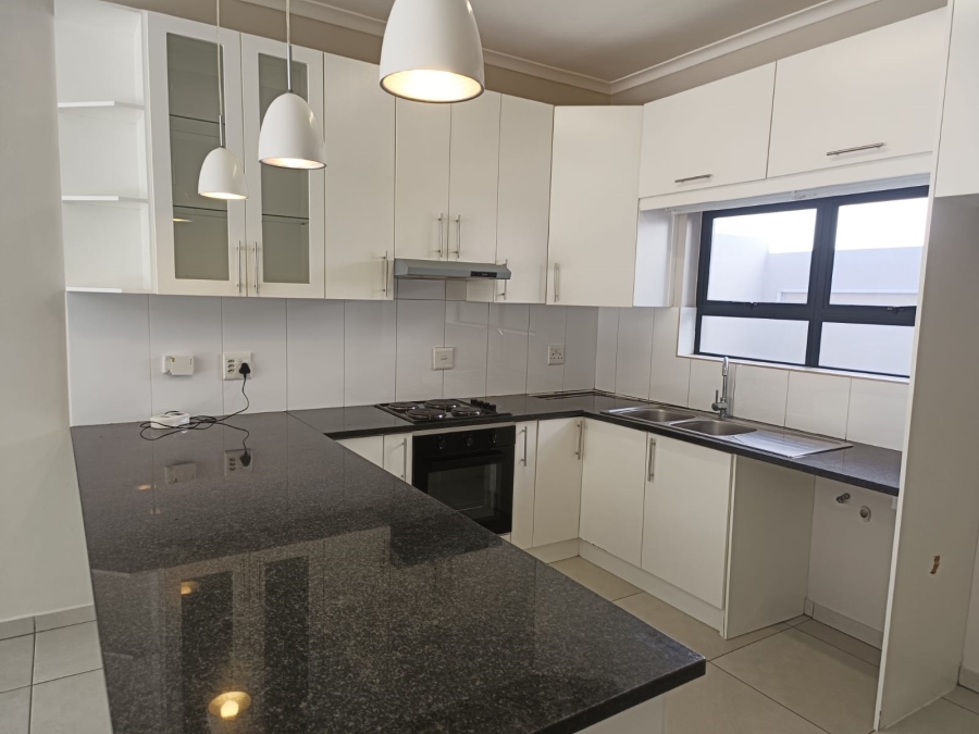 To Let 3 Bedroom Property for Rent in Parklands North Western Cape